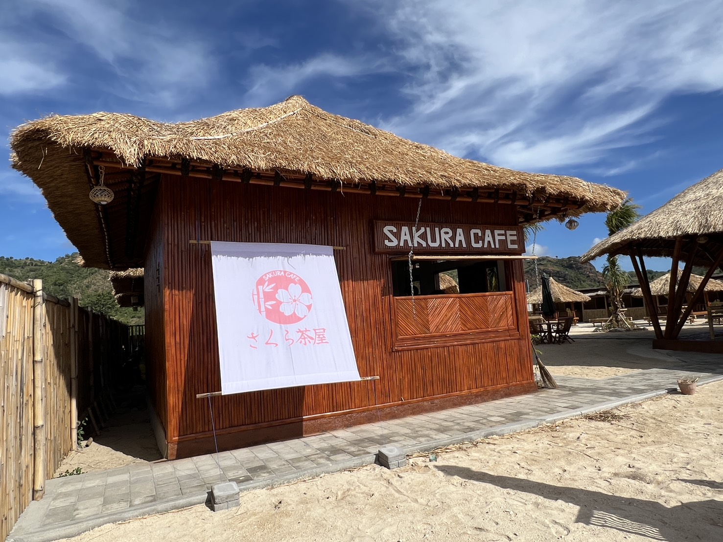 SAKURA CAFE のテラス席